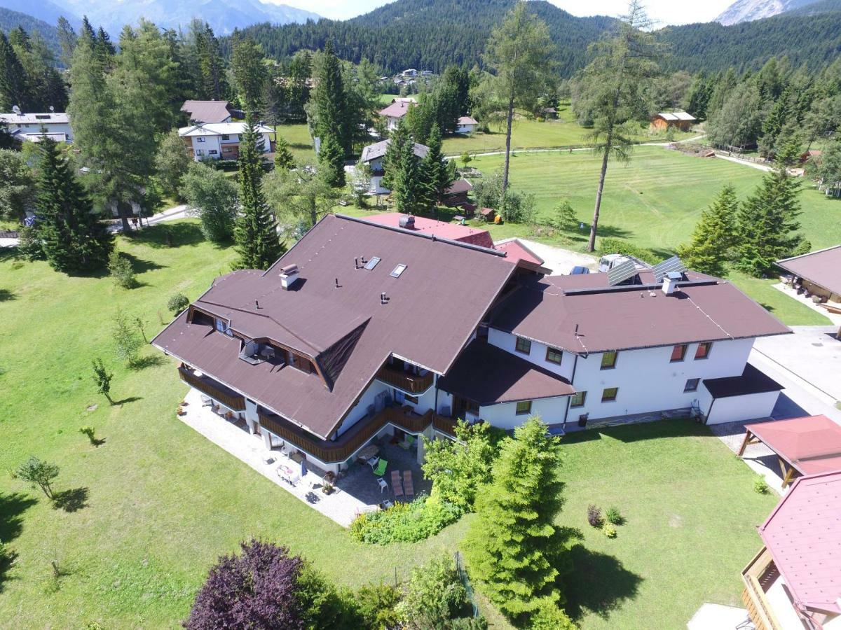 Landhaus Charlotte Am Geigenbuehel -Apartments Зеефельд в Тироле Экстерьер фото